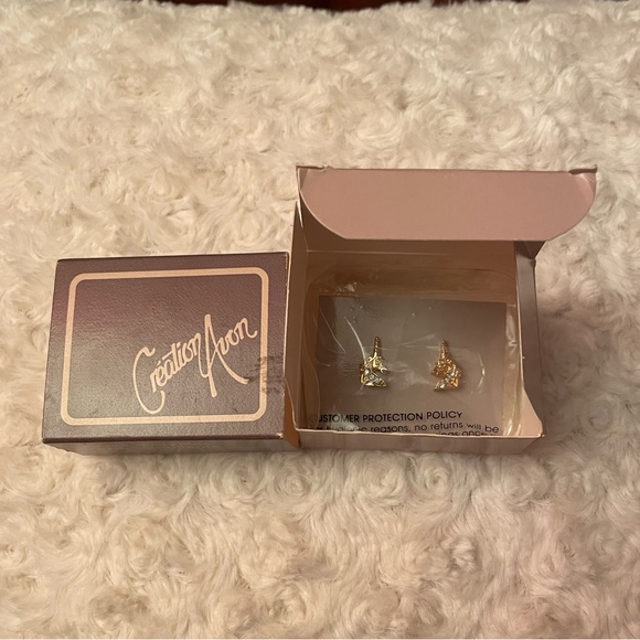 Vintage 1987 Avon Unicorn Sparkle Pierced Earrings Never worn Still in Plastic - Picture 6 of 6